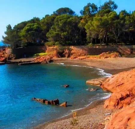 10 A 12 Pers Famille Amateurs Randonnee Boulouris Panorama Raphael Tennis Piscine Partage