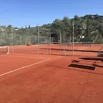 10 A 12 Pers Famille Amateurs Randonnee Boulouris Panorama Raphael Tennis Piscine Partage Будинок відпочинку