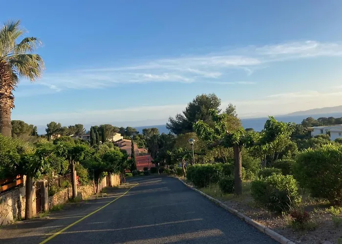 10 à 12 Pers Famille Amateurs Randonnée Boulouris Panorama Raphael Tennis Piscine Partagé *