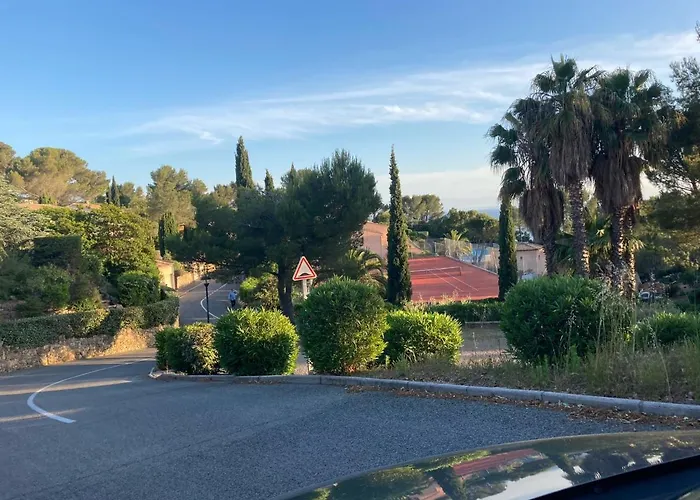 10 A 12 Pers Famille Amateurs Randonnee Boulouris Panorama Raphael Tennis Piscine Partage Holiday home Saint-Raphael (Var)