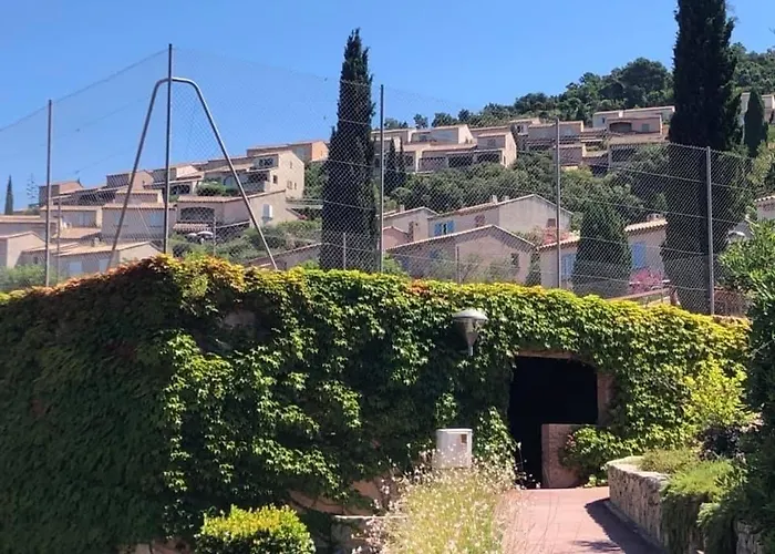 Сasa de vacaciones 10 à 12 Pers Famille Amateurs Randonnée Boulouris Panorama Raphael Tennis Piscine Partagé Saint-Raphaël