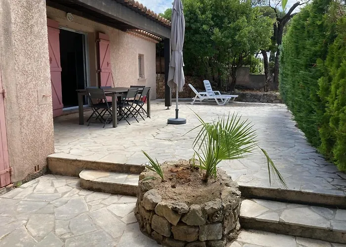 10 à 12 Pers Famille Amateurs Randonnée Boulouris Panorama Raphael Tennis Piscine Partagé * Saint-Raphaël