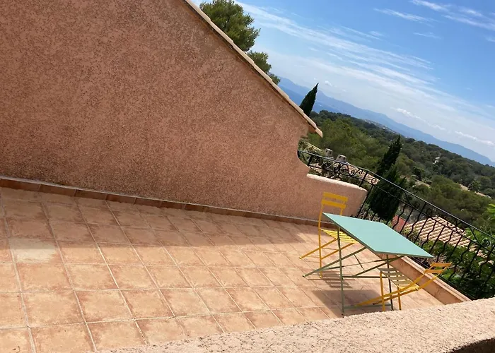 Holiday home 10 A 12 Pers Famille Amateurs Randonnee Boulouris Panorama Raphael Tennis Piscine Partage