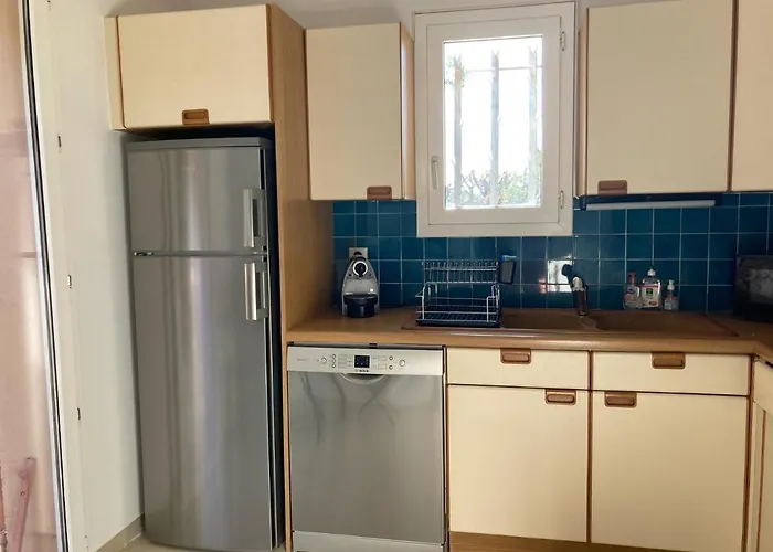 Сasa de vacaciones 10 à 12 Pers Famille Amateurs Randonnée Boulouris Panorama Raphael Tennis Piscine Partagé *